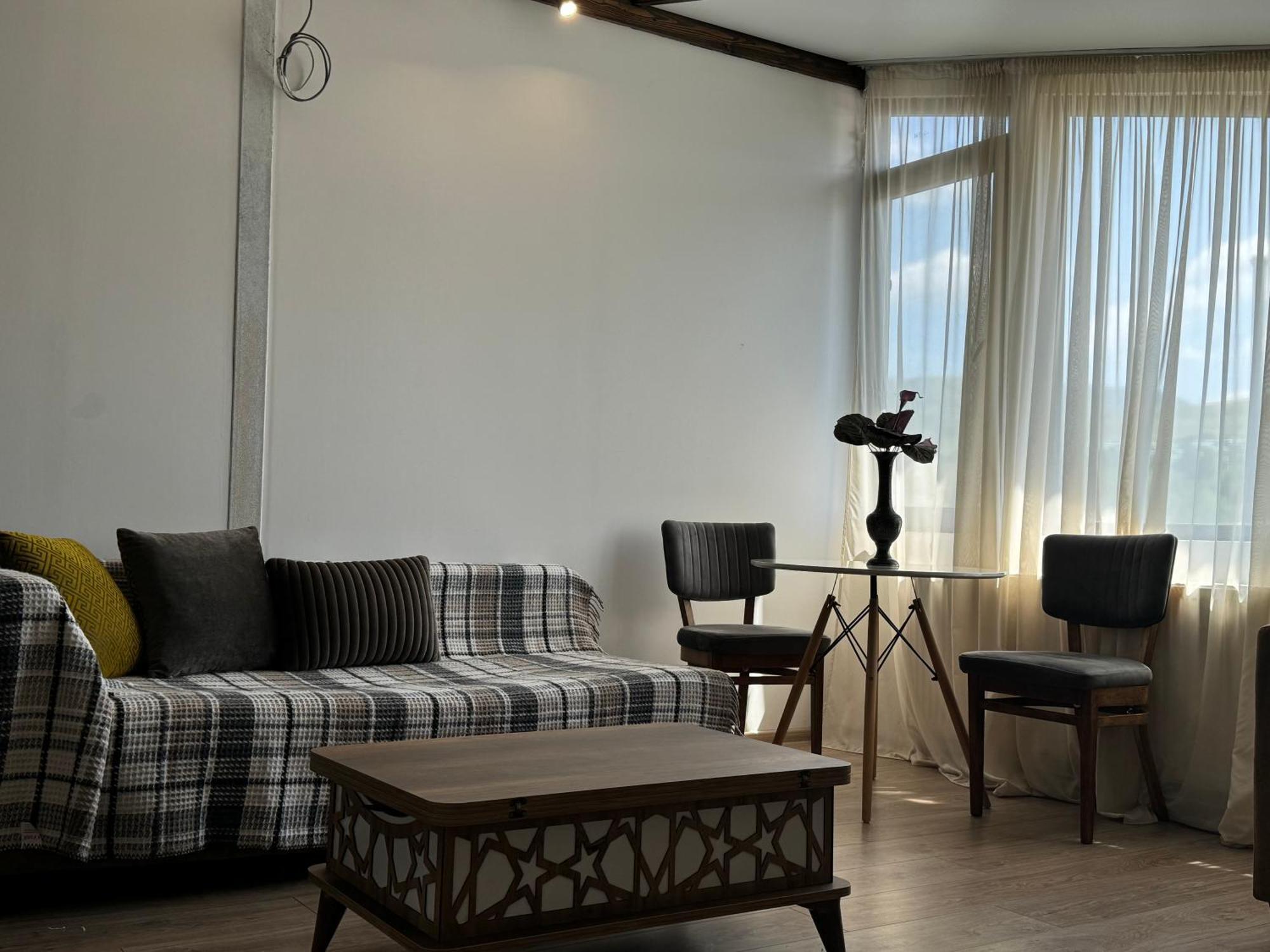 גורי Guest House Elene מראה חיצוני תמונה