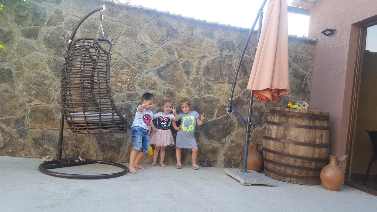 גורי Guest House Elene מראה חיצוני תמונה